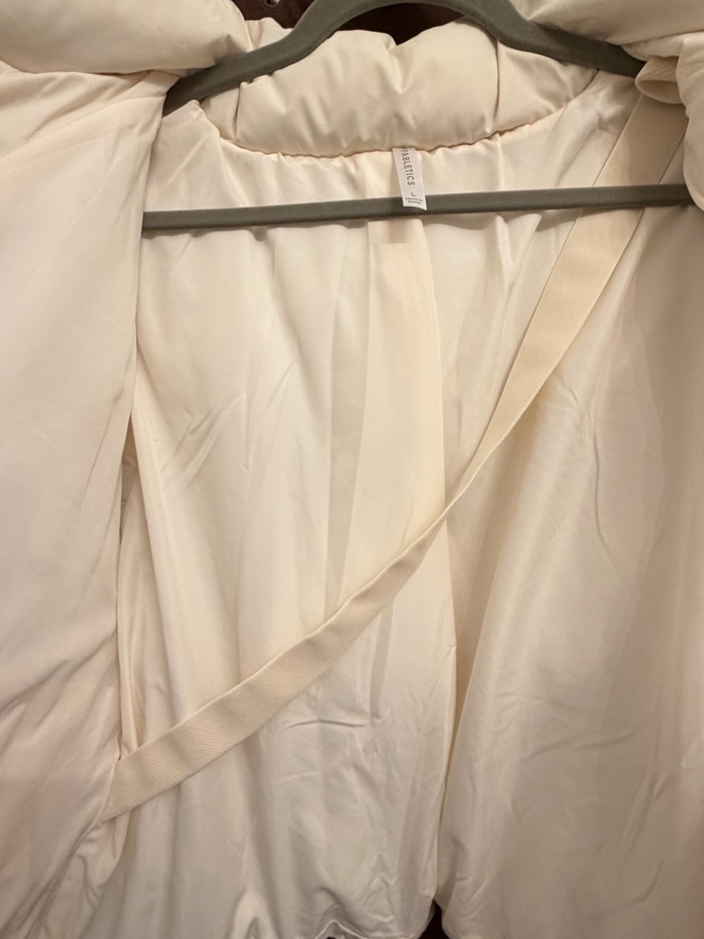 Fabletics Cream Cropped Puffer Jacket | Large - Picture 9 of 10